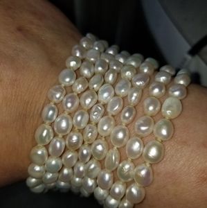 FRESHWATER PEARL NECKLACE